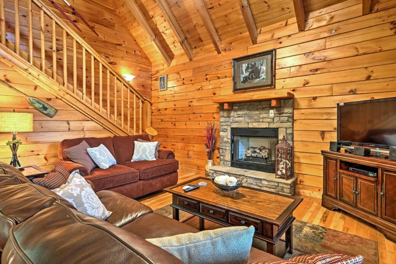 Willa Pigeon Forge Cabin With Hot Tub, Grill And Pool Table! Sevierville Zewnętrze zdjęcie