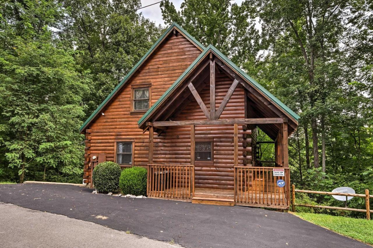 Willa Pigeon Forge Cabin With Hot Tub, Grill And Pool Table! Sevierville Zewnętrze zdjęcie