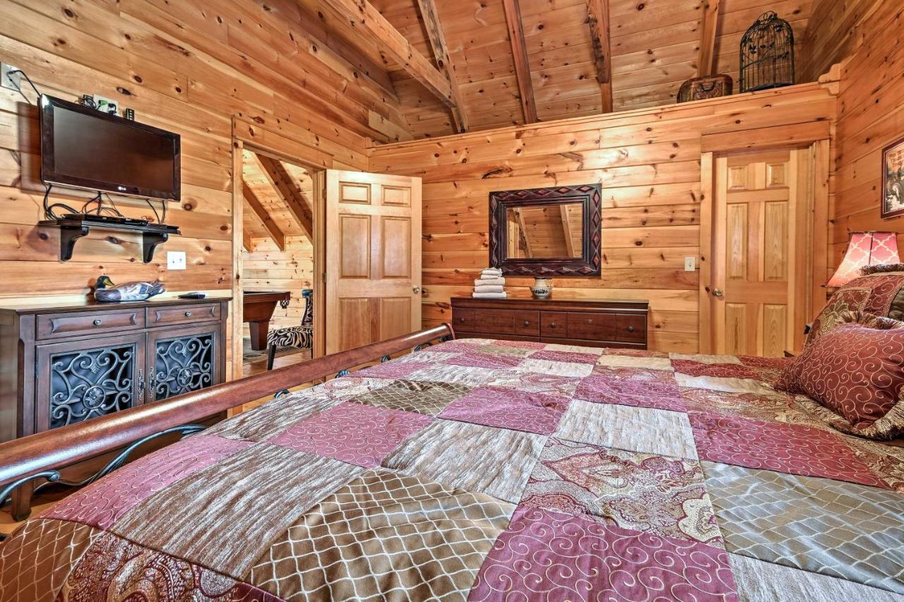 Willa Pigeon Forge Cabin With Hot Tub, Grill And Pool Table! Sevierville Zewnętrze zdjęcie