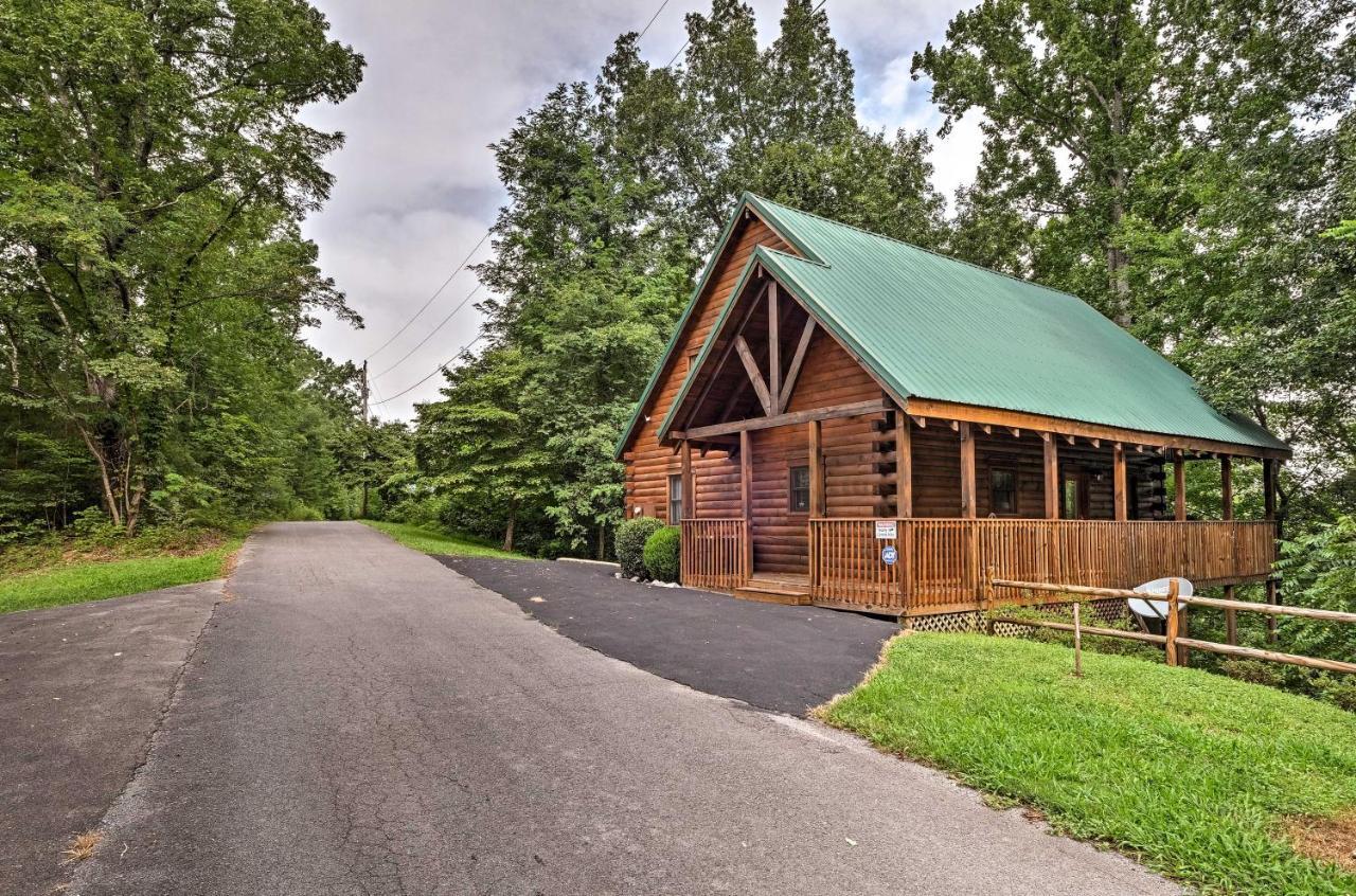 Willa Pigeon Forge Cabin With Hot Tub, Grill And Pool Table! Sevierville Zewnętrze zdjęcie